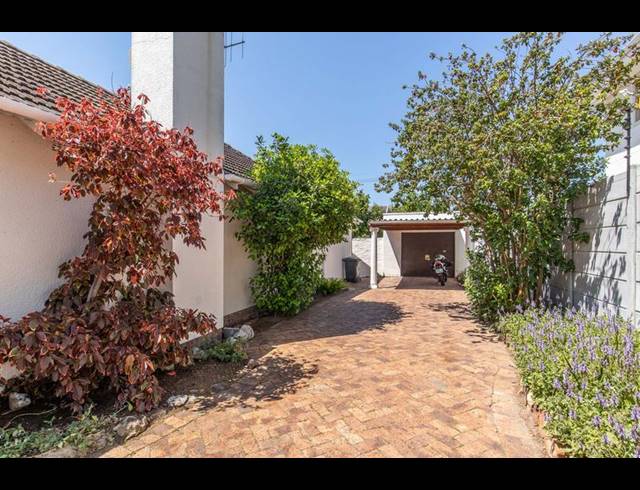 3 BEDROOM PROPERTY TO RENT IN MEADOWRIDGE